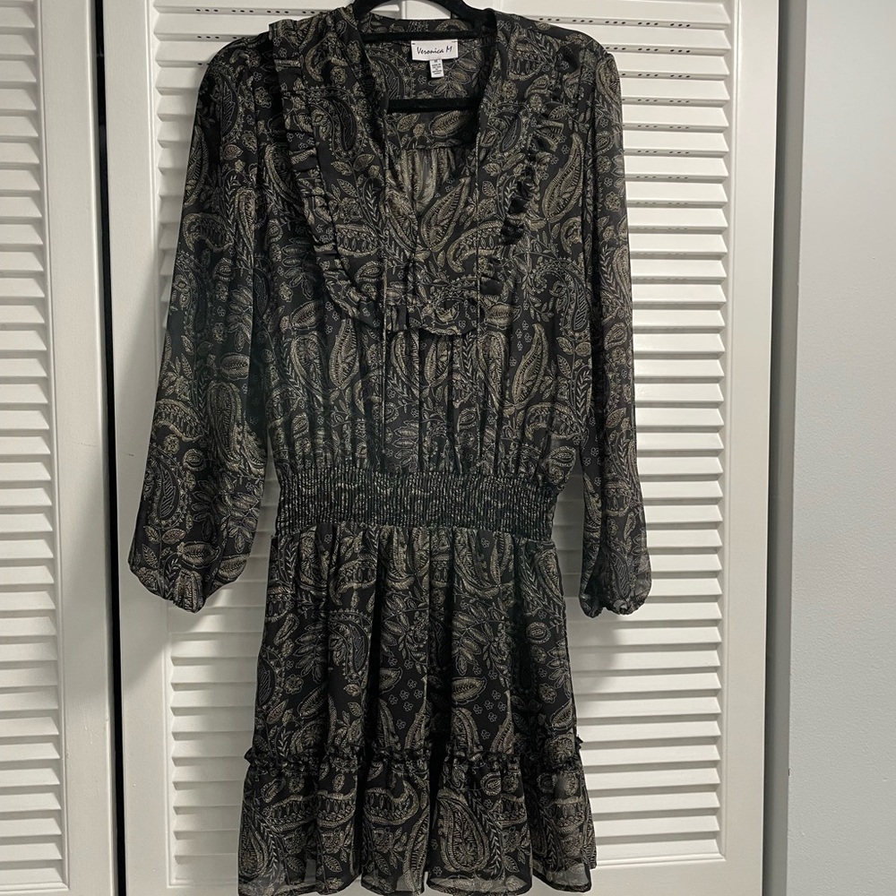 Veronica M Black and Gray Long Sleeve Dress